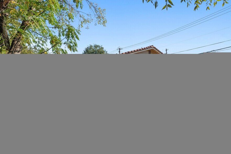 More Photos Of 4320 James Casey St, Austin Medical For Sale