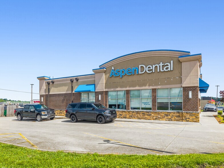 More Photos Of 2911 S Highway 27, Somerset Freestanding For Sale