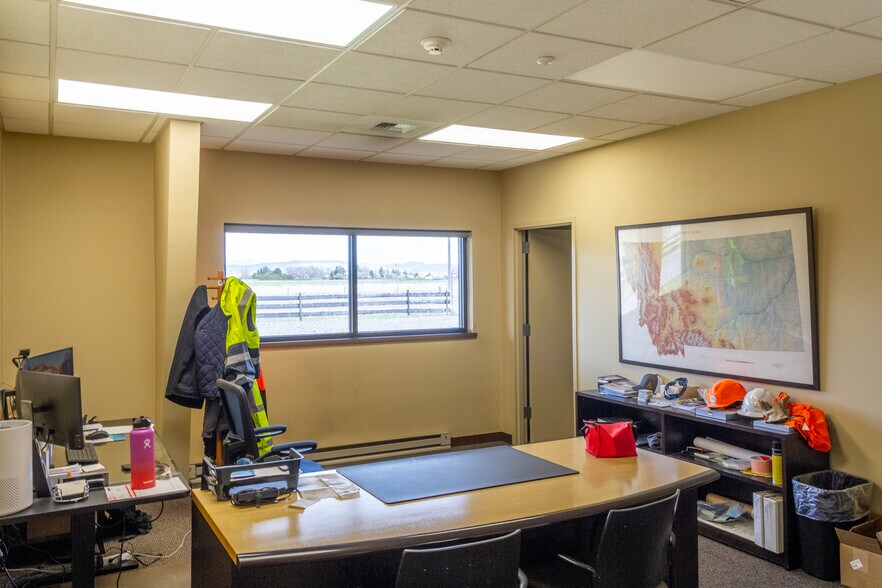 More Photos Of 3860 Helberg Dr, Helena Service For Lease