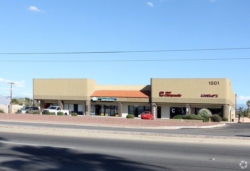 Primary Photo Of 1801 S Alvernon Way, Tucson General Retail For Lease