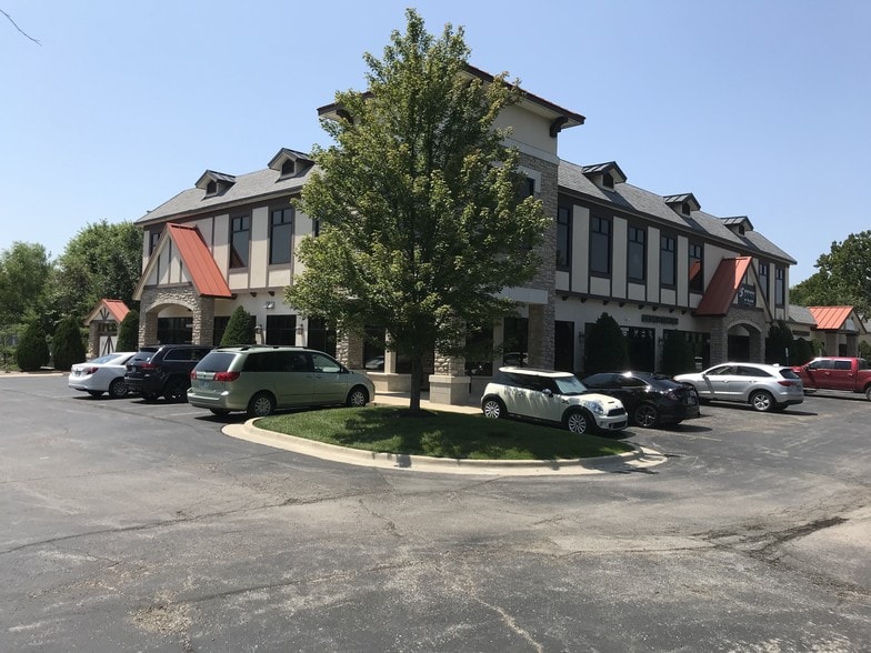 More Photos Of 14300 Kenneth Rd, Leawood Storefront Retail Office For Lease