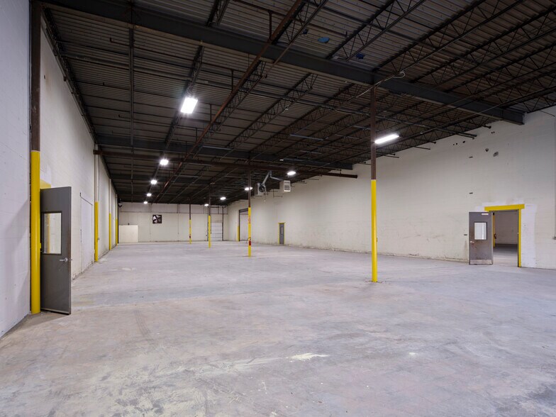 More Photos Of 3645 Oakcliff Rd, Doraville Warehouse For Sale