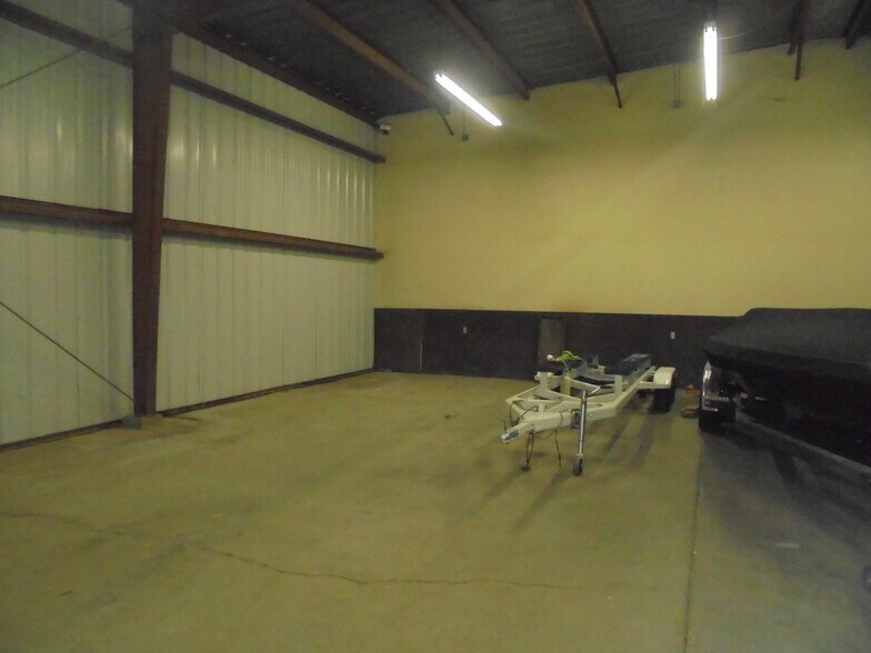 More Photos Of 127 S 1st St, Blythe Flex For Sale