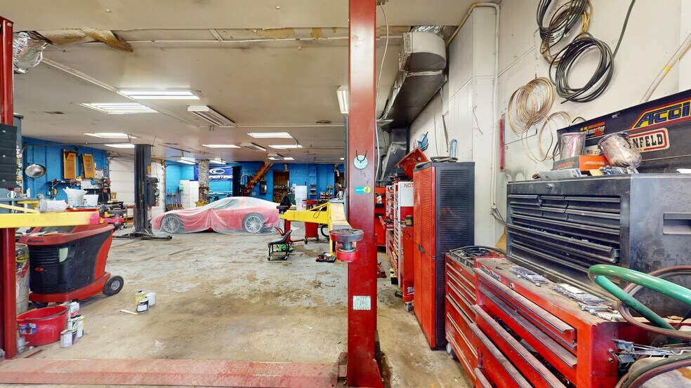 More Photos Of 2020 Chaneyville Rd, Owings Auto Repair For Sale