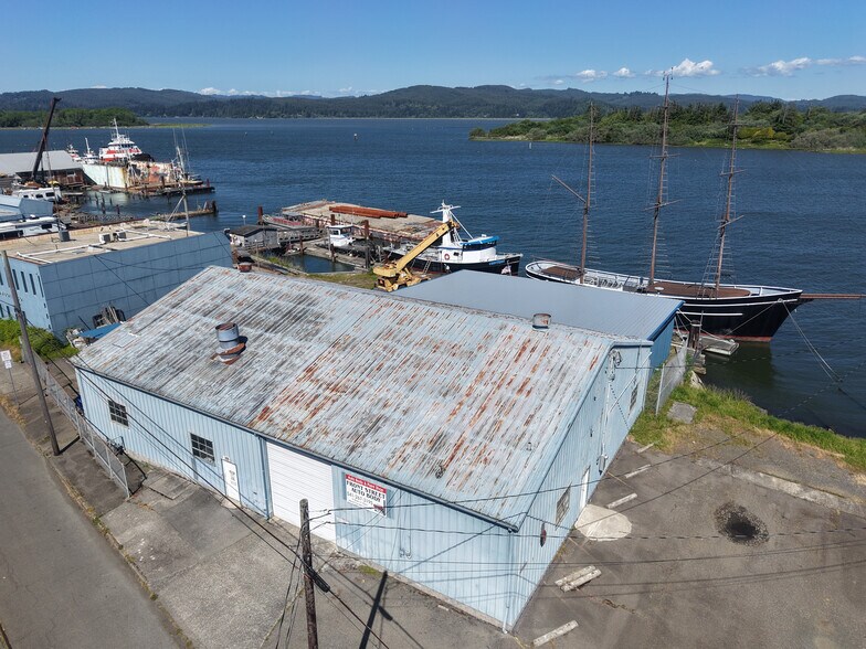 More Photos Of 390 N Front St, Coos Bay Industrial For Sale