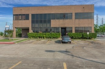 More Photos Of 13850 Gulf Fwy, Houston Office For Lease