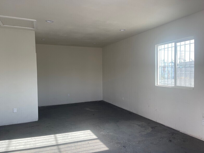 More Photos Of 728 Sanford Ave, Wilmington Land For Lease