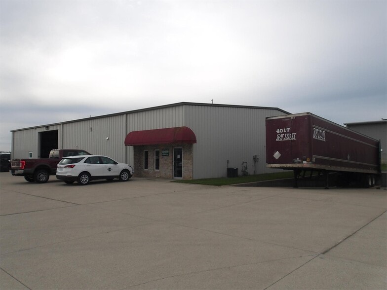 Primary Photo Of 1902 Eisenhower Dr N, Goshen Industrial For Lease