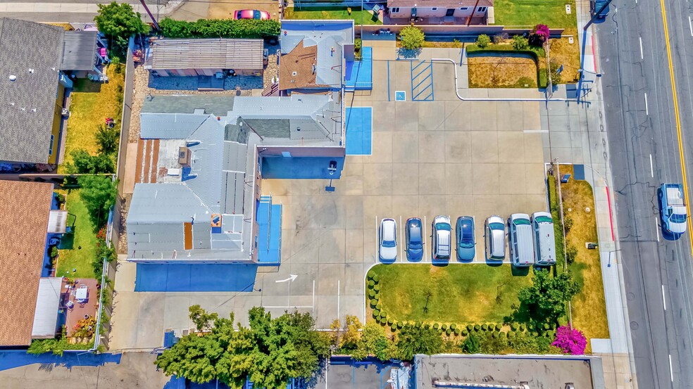 More Photos Of 1555 W Commonwealth Ave, Fullerton Office For Sale