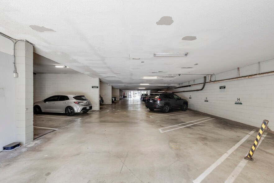 More Photos Of 1325 7th St, Santa Monica Office For Sale