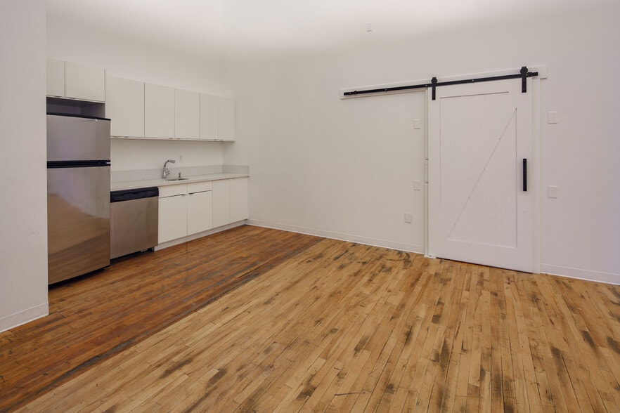 More Photos Of 9 SE 3rd Ave, Portland Loft Creative Space For Sale