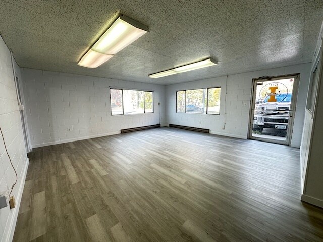 More Photos Of 427 Troy Rd, Moscow Warehouse For Sale