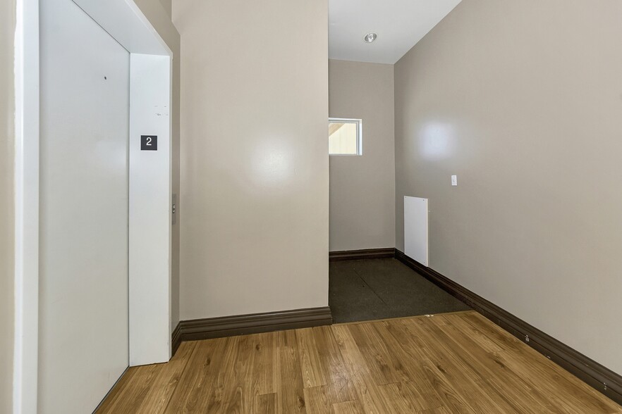More Photos Of 2628 Matlock Rd, Arlington Medical For Sale