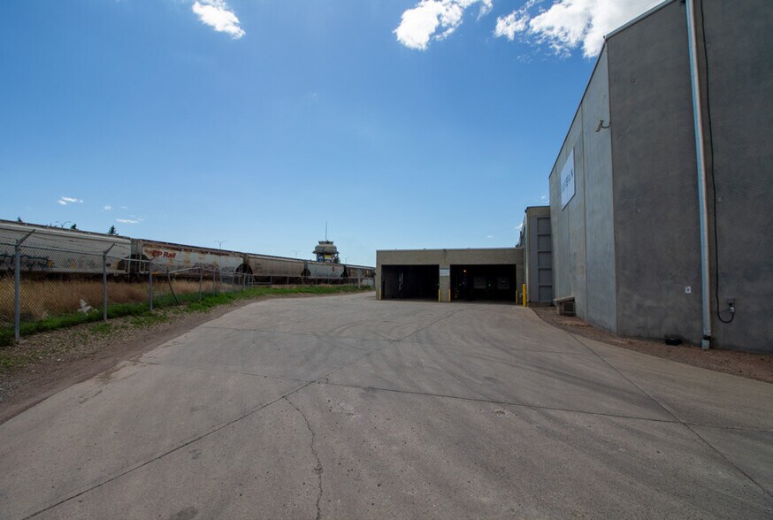 More Photos Of 131 22 St N, Lethbridge Refrigeration Cold Storage For Sale