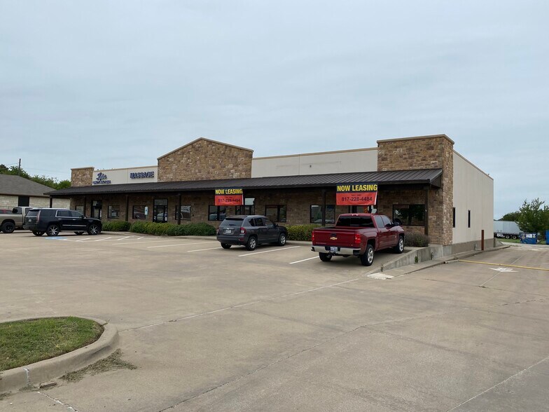 More Photos Of 3271 FM 663, Midlothian Storefront Retail Office For Lease