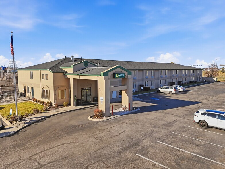 Primary Photo Of 1575 S Meridian Rd, Meridian Hotel For Sale