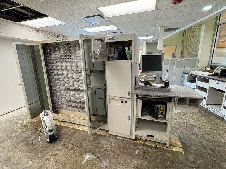 More Photos Of 1000 N Williams St, Paulding Drugstore For Sale