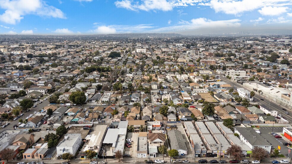 More Photos Of 4441 Avalon Blvd, Los Angeles Apartments For Sale