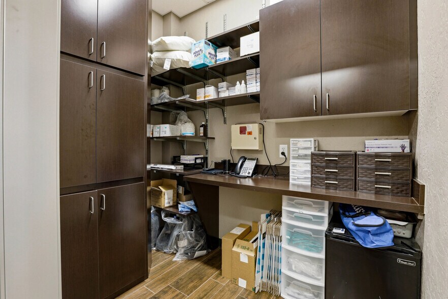 More Photos Of 2804 SW 134th St, Oklahoma City Medical For Sale