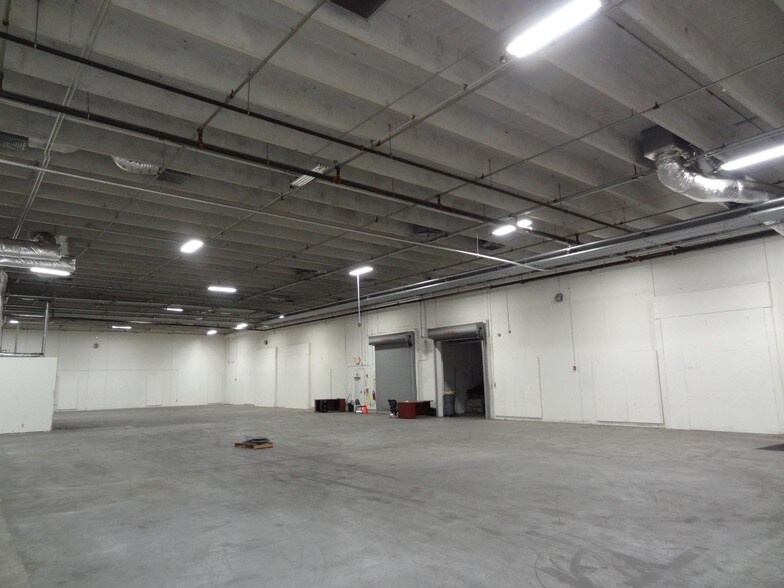 More Photos Of 1800 NW 66th Ave, Plantation Light Manufacturing For Lease