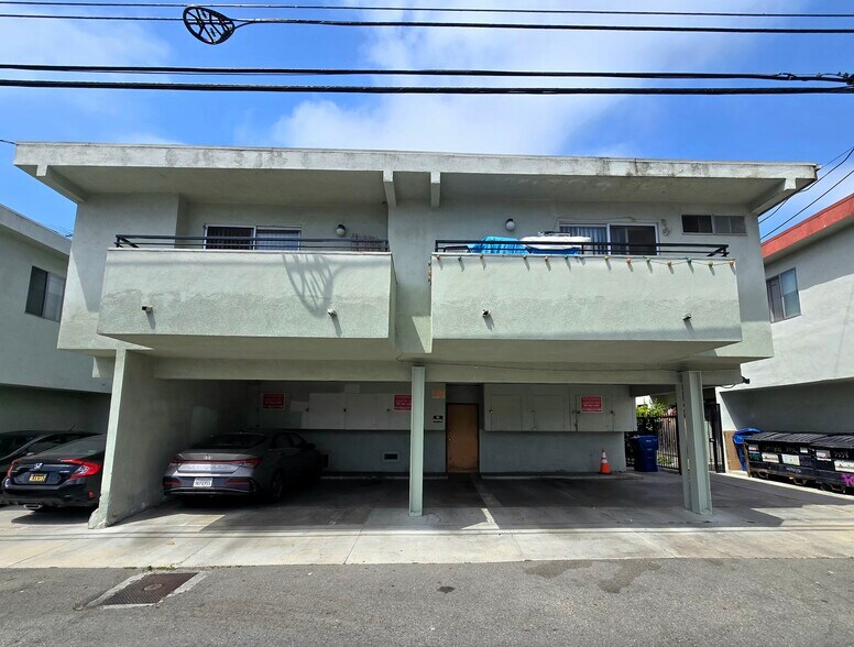 More Photos Of 3338 Mentone Ave, Los Angeles Apartments For Sale