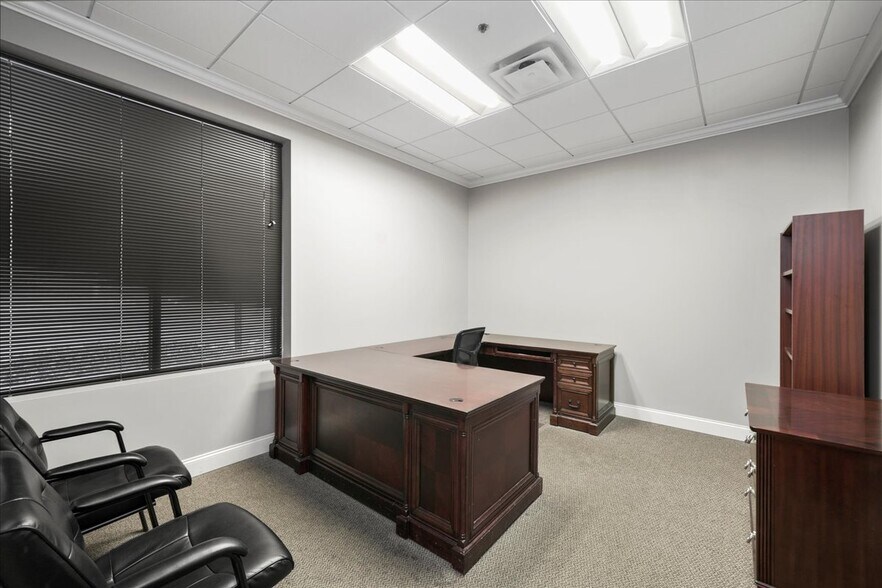 More Photos Of 6535 Shiloh Rd, Alpharetta Light Distribution For Sale