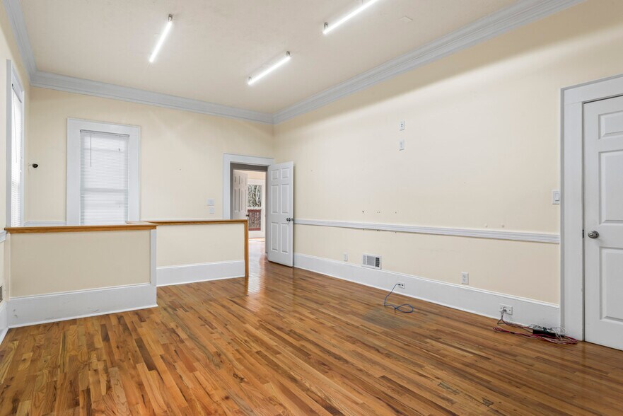 More Photos Of 4953 Presidents Way, Tucker Loft Creative Space For Sale