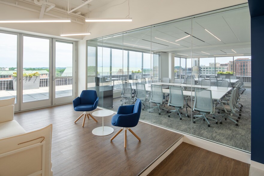 More Photos Of 4040 N Fairfax Dr, Arlington Office For Lease