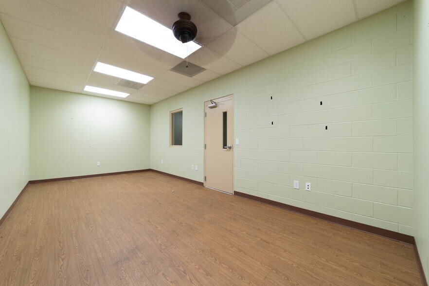 More Photos Of , Marion Unknown For Sale