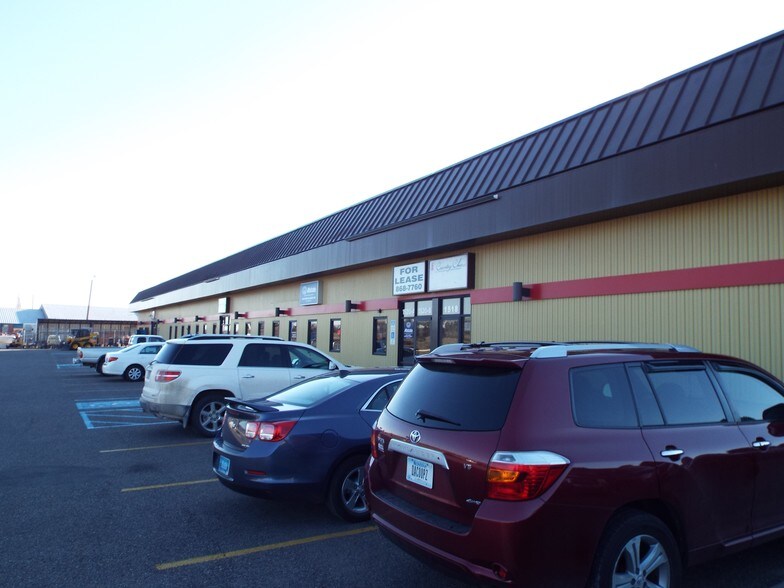 More Photos Of 1520 River Dr N, Great Falls Service For Lease