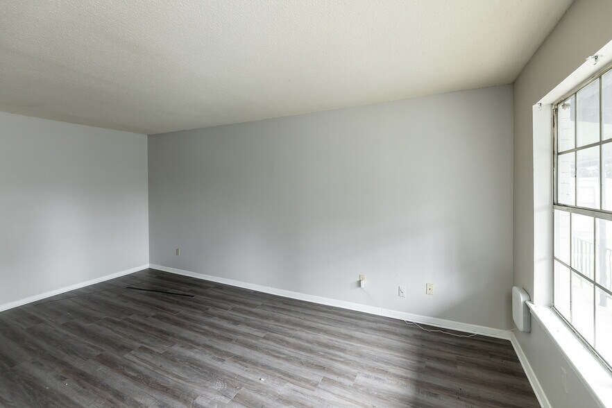 More Photos Of 3446 Carnes Ave, Memphis Apartments For Sale