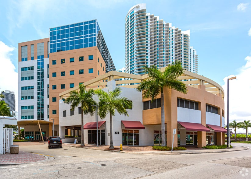 More Photos Of 333 S Miami Ave, Miami Office For Lease