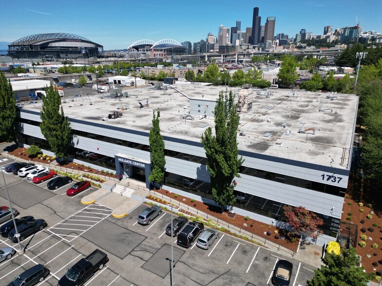 More Photos Of 1737 Airport Way S, Seattle Light Manufacturing For Lease