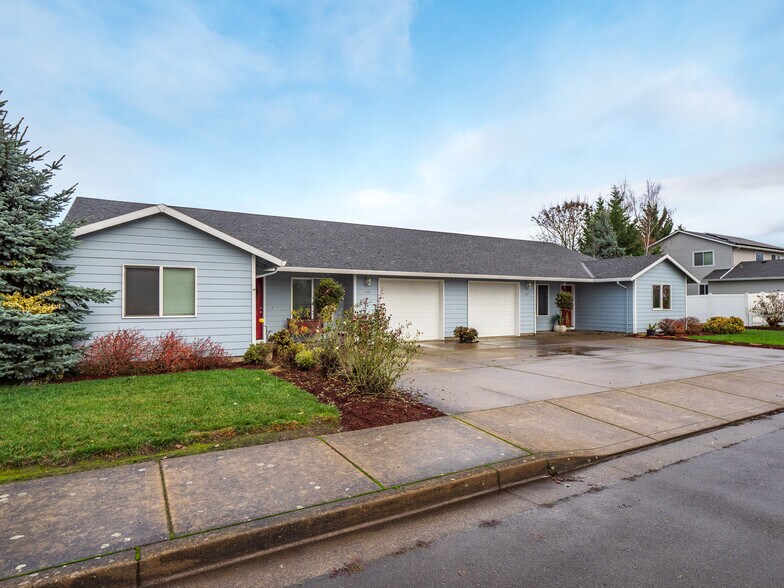 More Photos Of 402 E Washington St, Carlton Multifamily For Sale