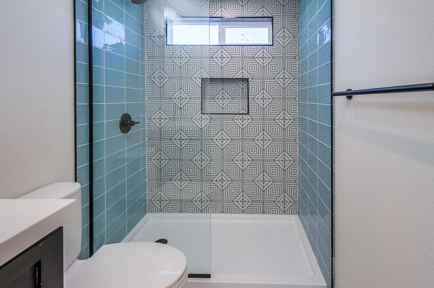 More Photos Of 3449 Ocean Front Walk, San Diego Apartments For Sale