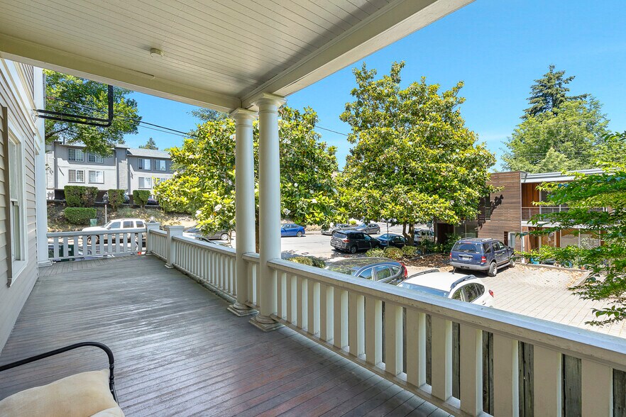 More Photos Of 714-716 NW 24th Pl, Portland Apartments For Sale