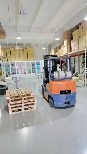 More Photos Of 7200-7360 NW 56th St, Miami Warehouse For Sale