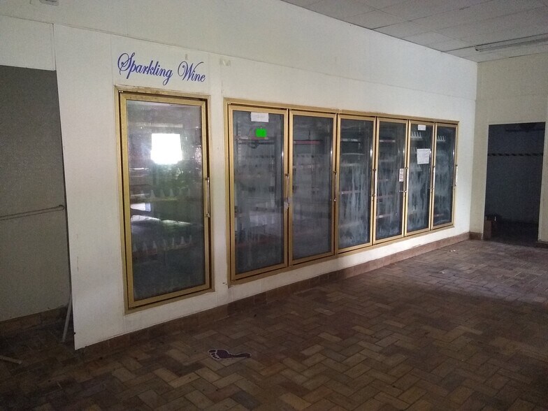 More Photos Of 1637 Stockbridge Rd, Jonesboro Storefront Retail Office For Sale