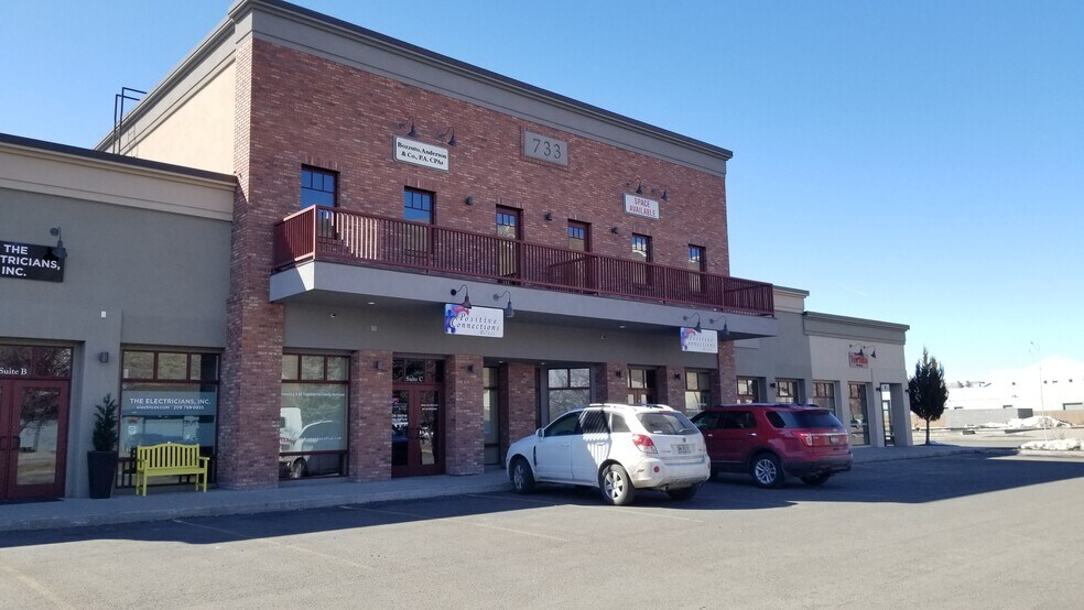More Photos Of 735 N Main St, Bellevue Office For Sale