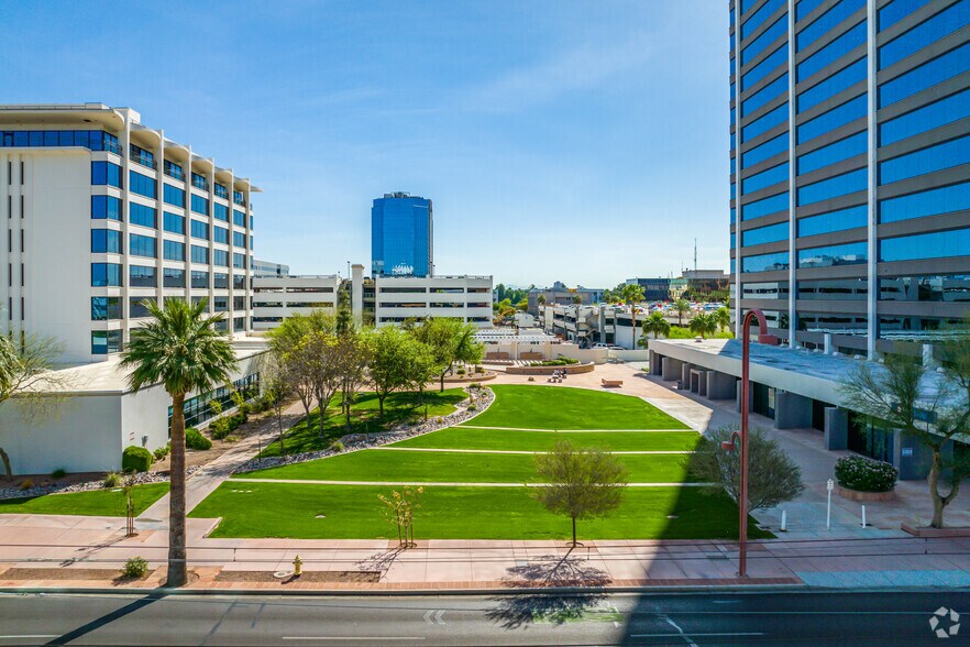 More Photos Of 3003 N Central Ave, Phoenix Office For Lease