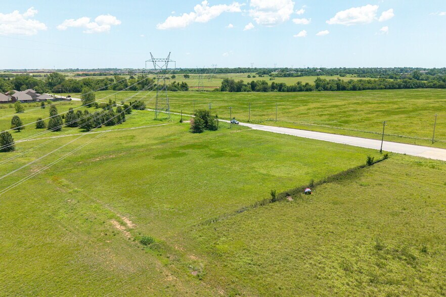 More Photos Of 4500 S Mustang Rd, Mustang Land For Sale