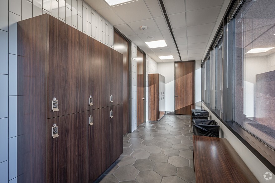 More Photos Of 1800 West Loop S, Houston Office For Lease