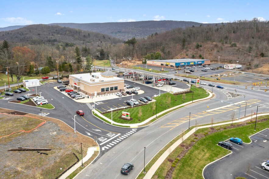 More Photos Of 237 Mosier Farm dr, East Stroudsburg Convenience Store For Sale
