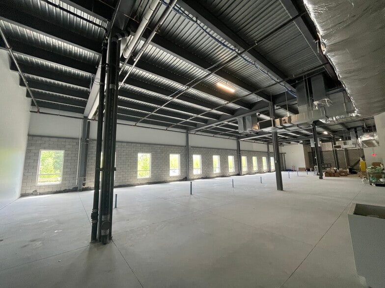 More Photos Of 32 Cabot Rd, Woburn Light Distribution For Lease