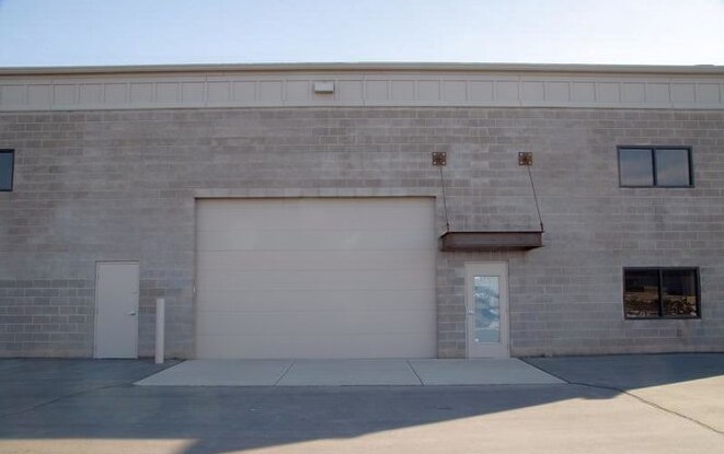 Primary Photo Of 373-374 E 1750 N, Vineyard Warehouse For Lease