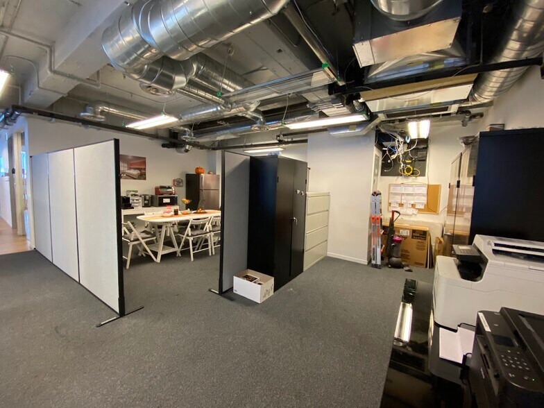 More Photos Of 14 NE 1st Ave, Miami Office For Sale