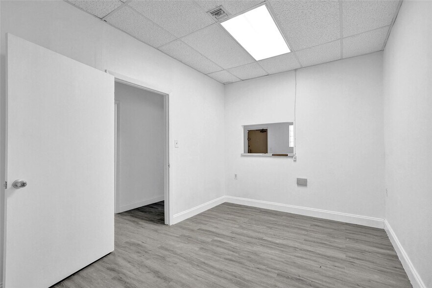 More Photos Of 201-211 E Hallandale Beach Blvd, Hallandale Beach Medical For Lease