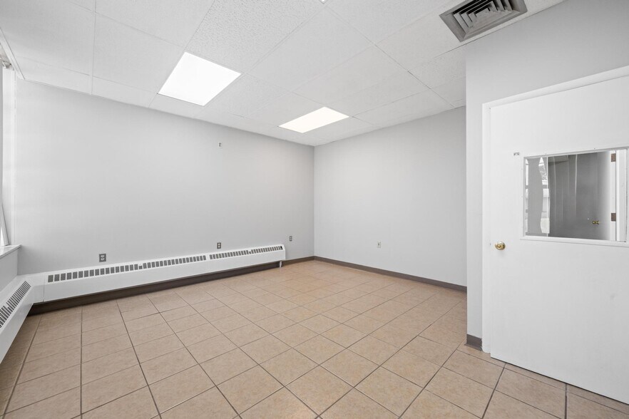 More Photos Of 325 Bridge St, Old Forge Manufacturing For Lease