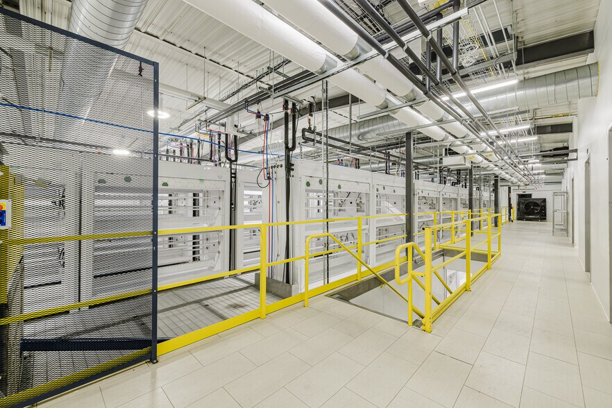 More Photos Of 1120 Hacienda Ranch Rd, Wells Truck Terminal For Lease