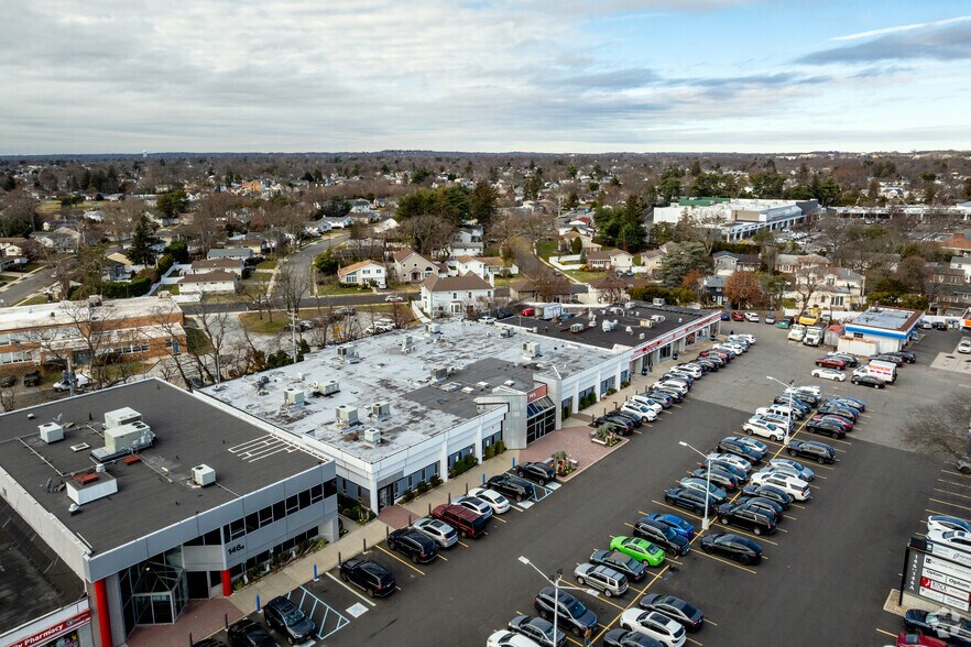 More Photos Of 146 Manetto Hill Rd, Plainview Medical For Lease